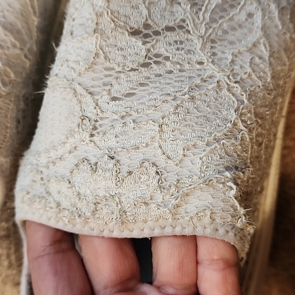 Stella McCartney Embroidered Limited Edition Luxury Sneakers - Picture 5 of 16